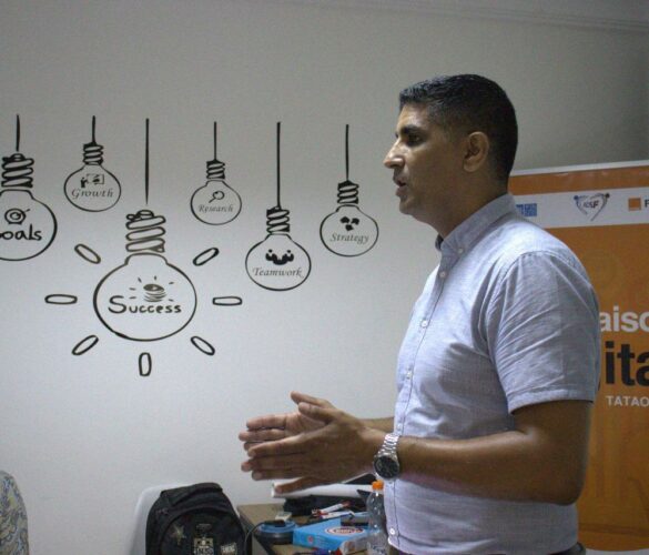 e40c0c1c-e927-4766-a7f8-58192291e2e3